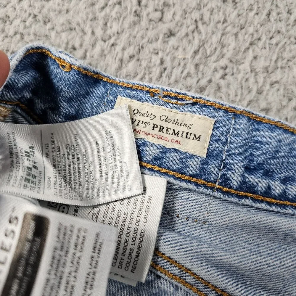 Levis ** this